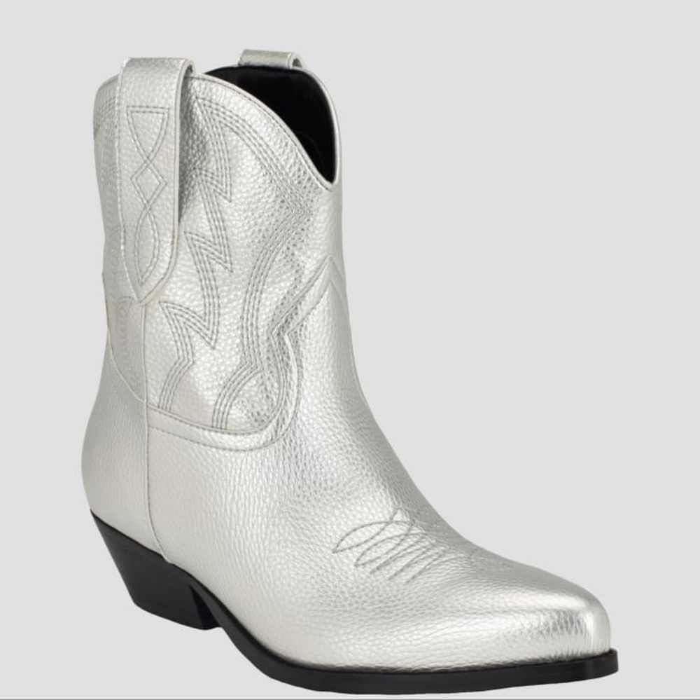 NWB Guess Ginette Cowboy‎ Ankle Booties Silver Size 8